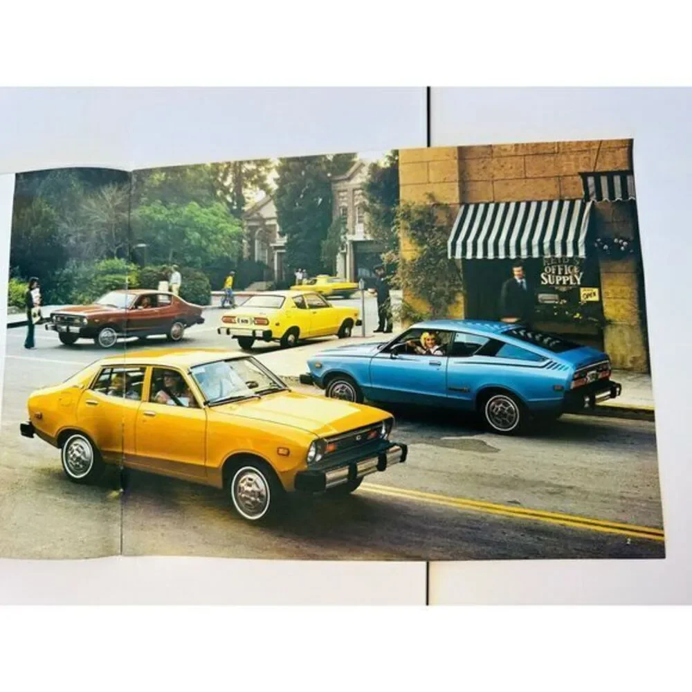 1978 DATSUN DLX COLOR CATALOG Brochure 18 Page 280Z Trucks‎ 510 200SX Nissan